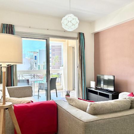 Sun Julz Apartments On The Beach Пафос Екстериор снимка