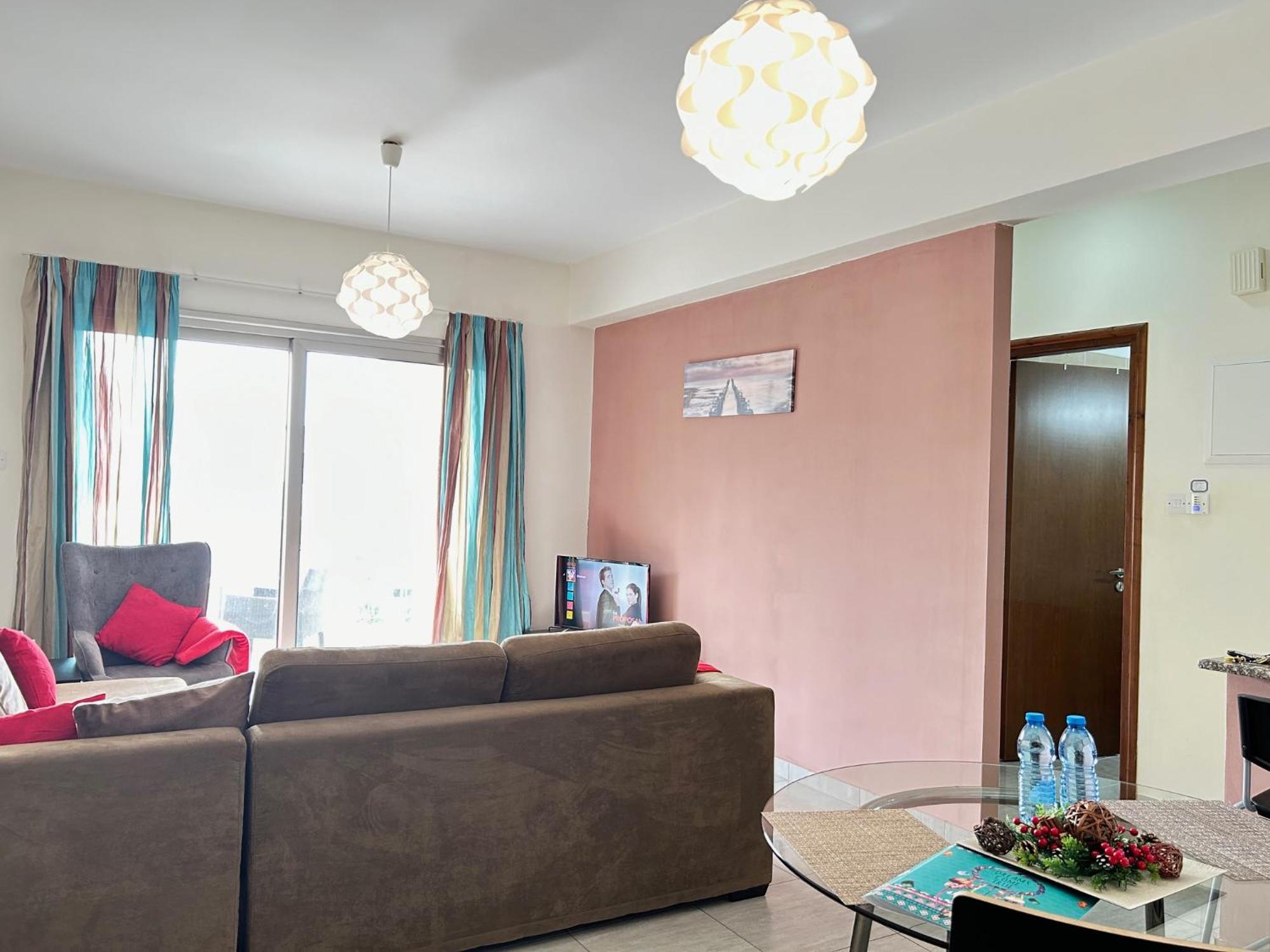 Sun Julz Apartments On The Beach Пафос Екстериор снимка
